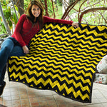 Black And Yellow Zigzag Pattern Print Quilt