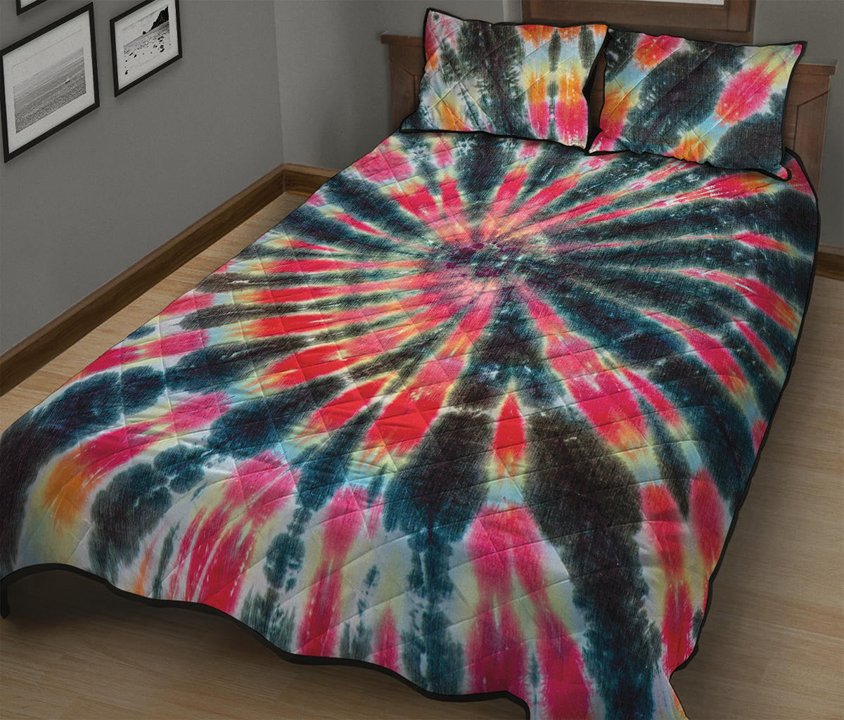 Black Backed Tie Dye Print Quilt Bed Set
