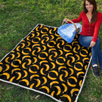 Black Banana Pattern Print Quilt