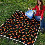 Black Carrot Pattern Print Quilt