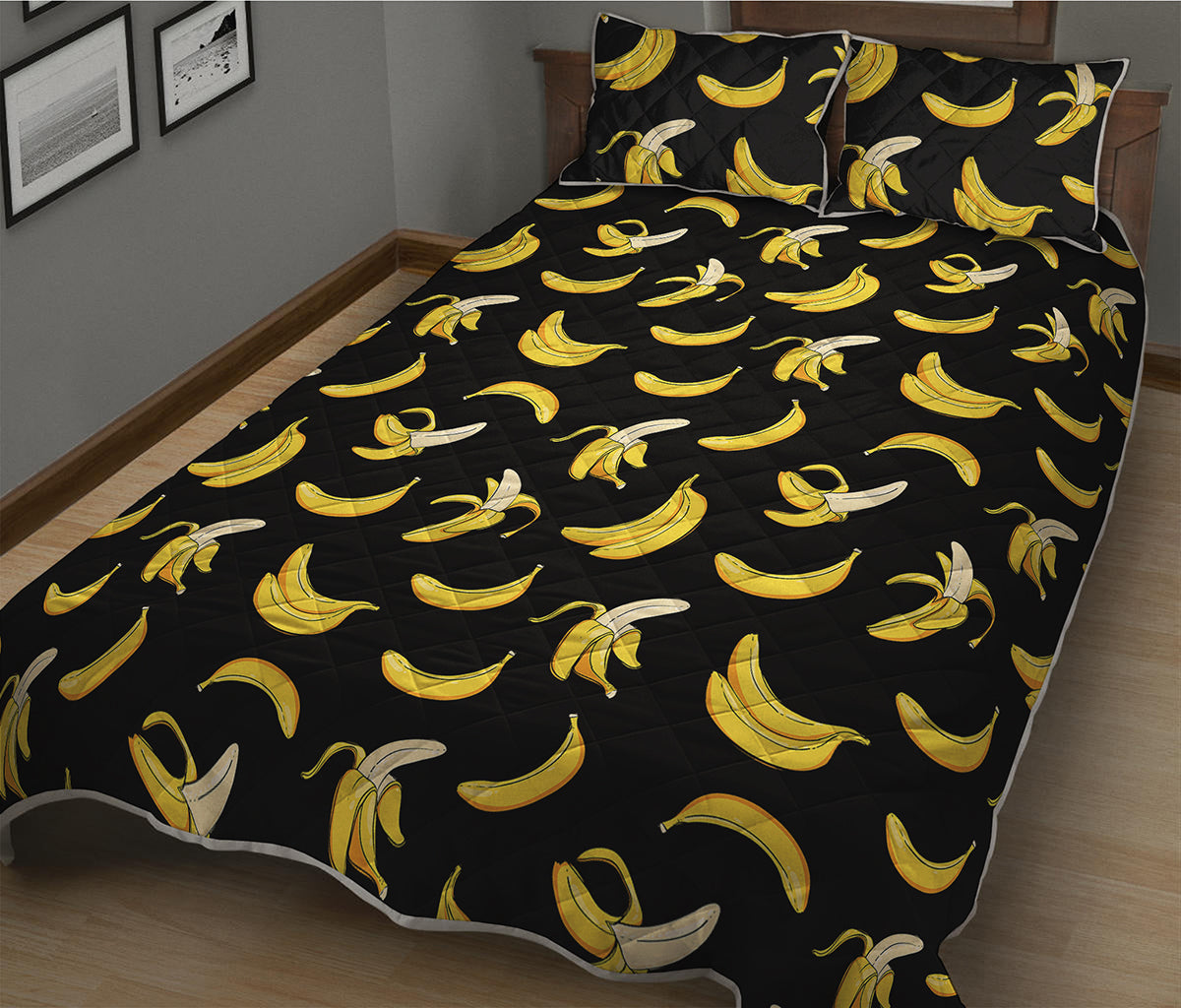 Black Cartoon Banana Pattern Print Quilt Bed Set