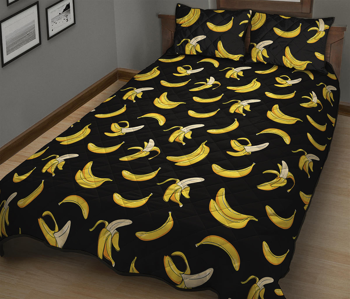 Black Cartoon Banana Pattern Print Quilt Bed Set