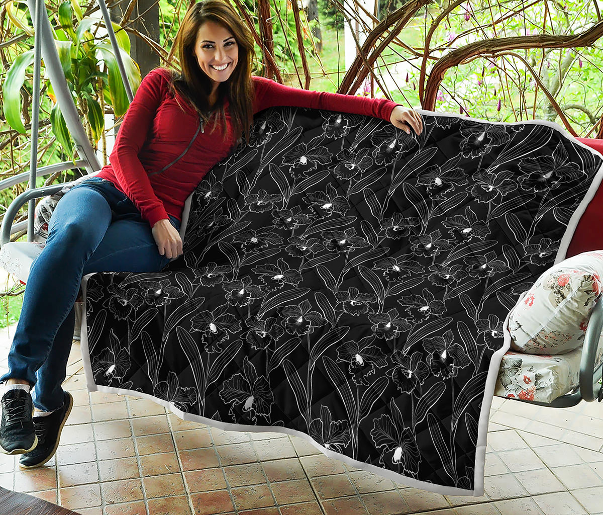 Black Cattleya Flower Pattern Print Quilt