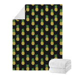 Black Cute Pineapple Pattern Print Blanket
