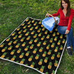 Black Cute Pineapple Pattern Print Quilt