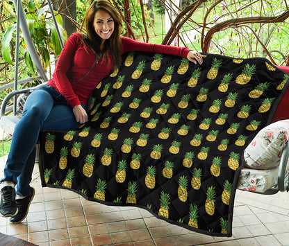 Black Cute Pineapple Pattern Print Quilt