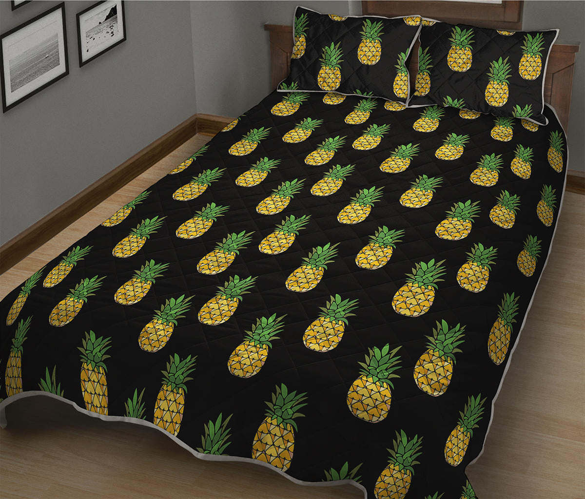 Black Cute Pineapple Pattern Print Quilt Bed Set