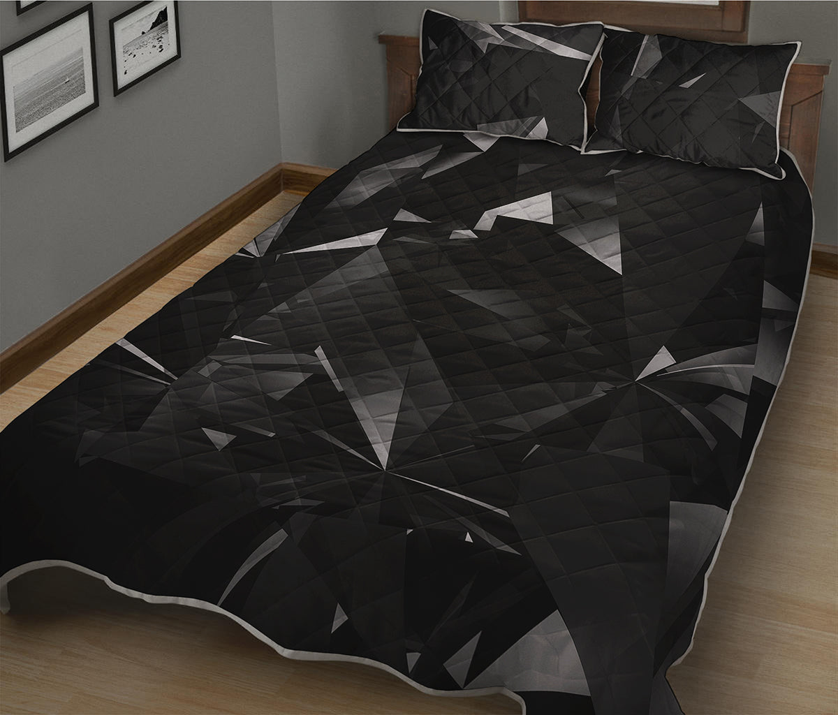 Black Diamond Print Quilt Bed Set