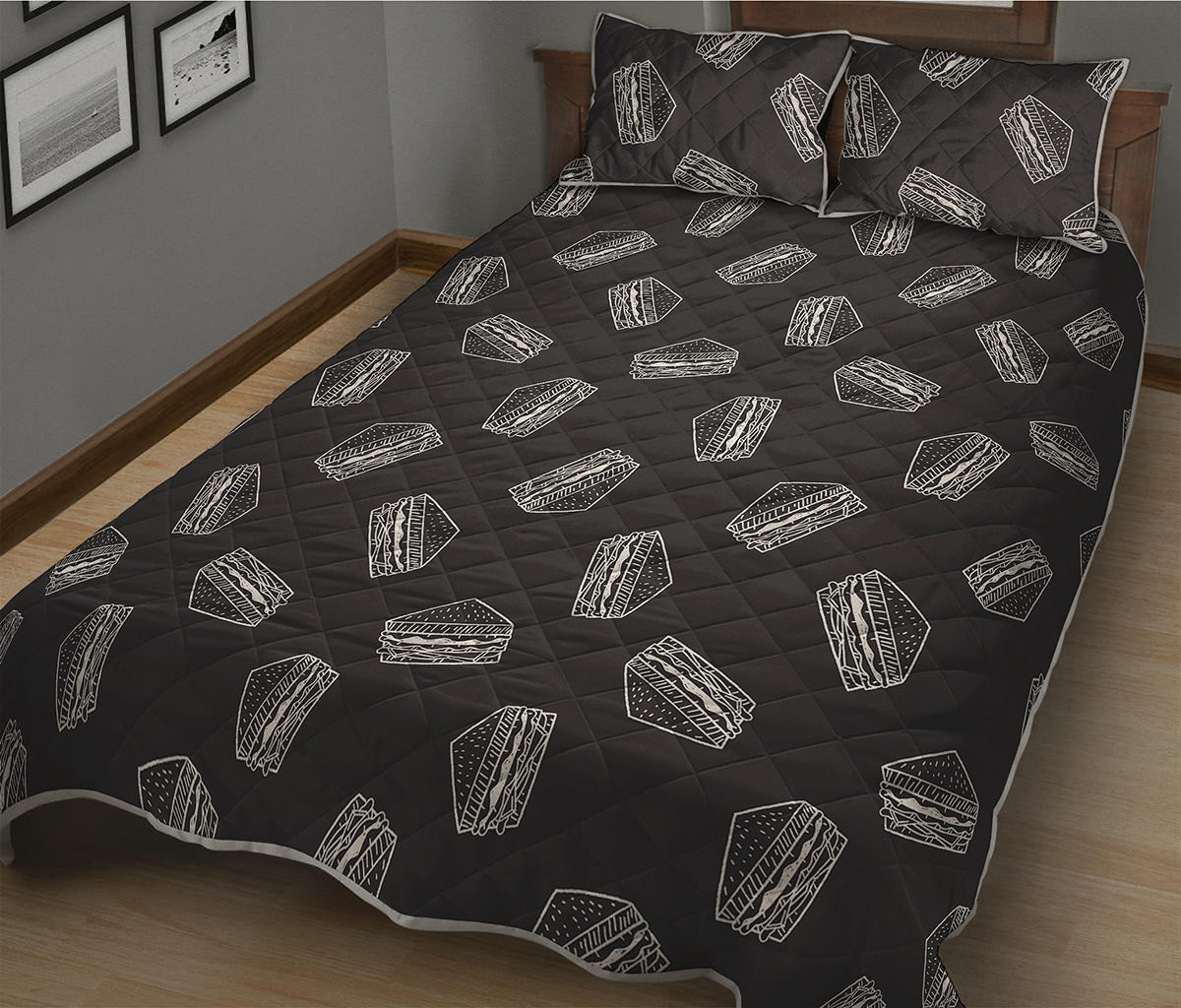 Black Doodle Sandwich Pattern Print Quilt Bed Set
