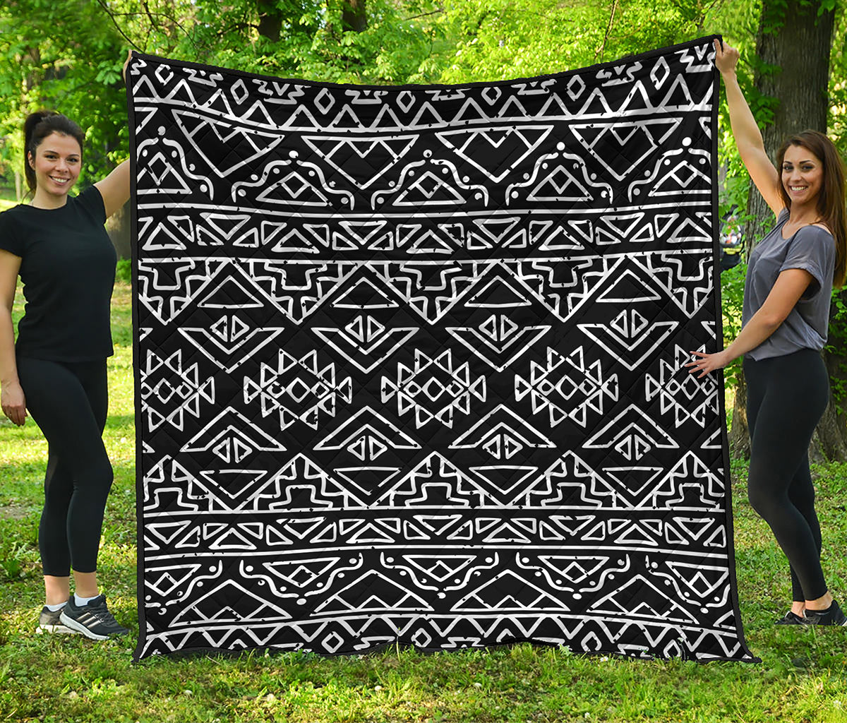 Black Ethnic Aztec Pattern Print Quilt