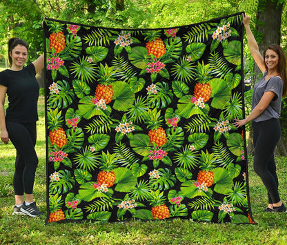 Black Hawaiian Pineapple Pattern Print Quilt