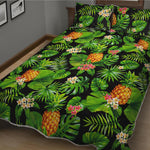 Black Hawaiian Pineapple Pattern Print Quilt Bed Set