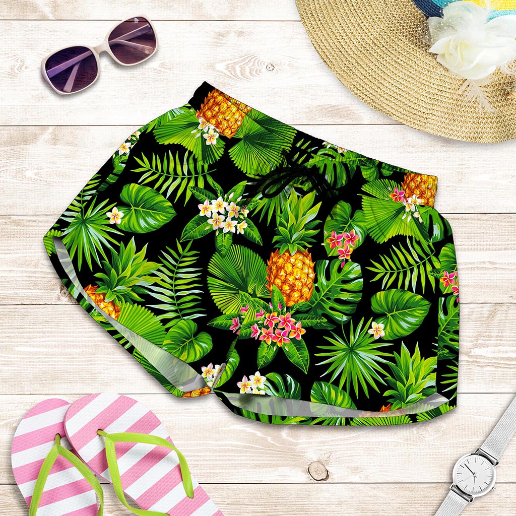 Black Hawaiian Pineapple Pattern Print Women's Shorts