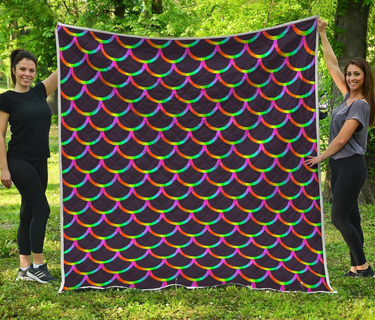 Black Mermaid Scales Pattern Print Quilt