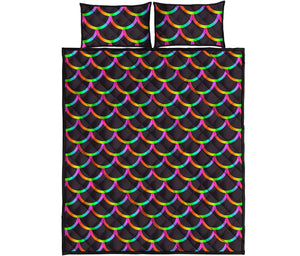 Black Mermaid Scales Pattern Print Quilt Bed Set