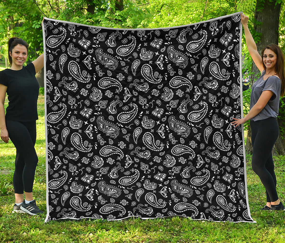 Black Paisley Bandana Pattern Print Quilt
