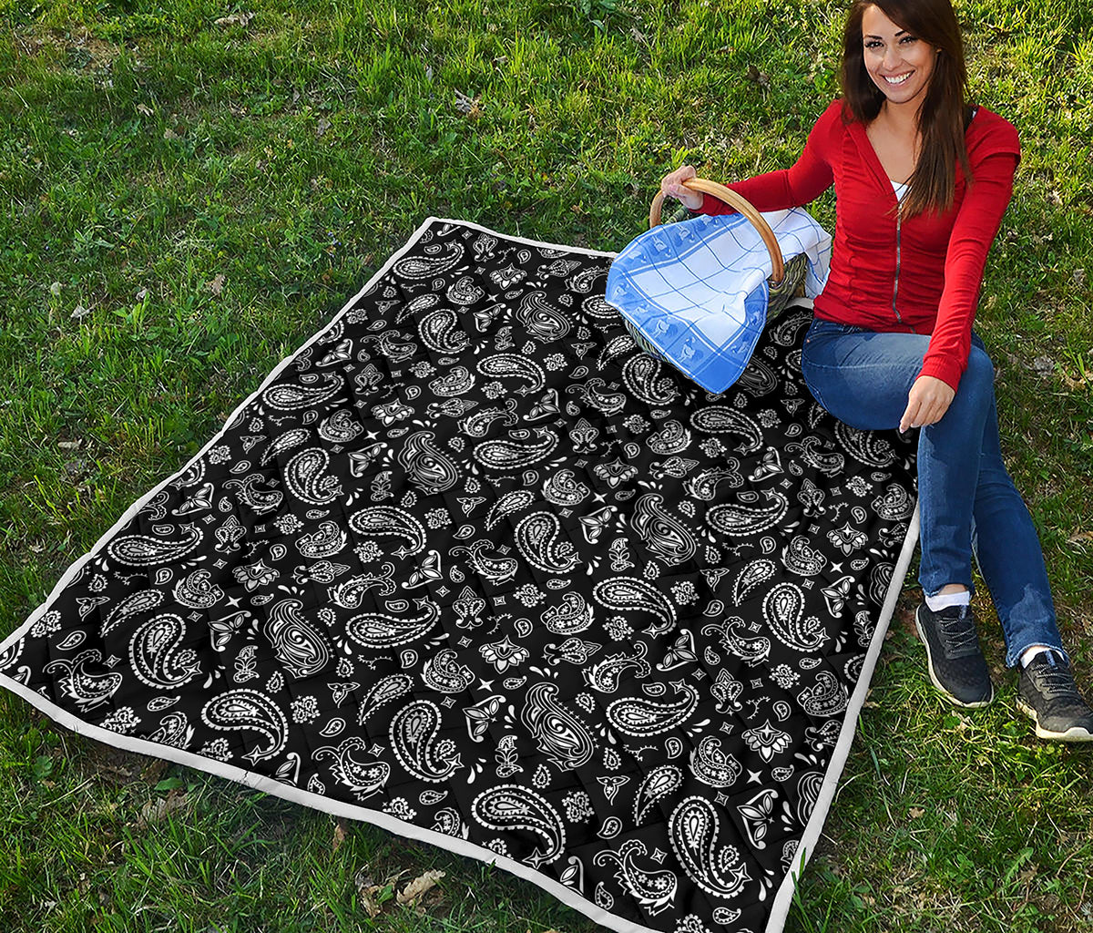 Black Paisley Bandana Pattern Print Quilt
