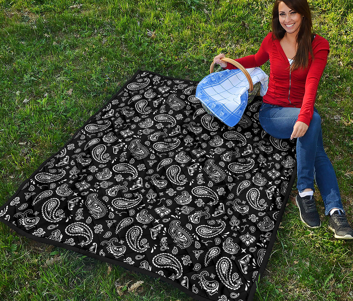 Black Paisley Bandana Pattern Print Quilt