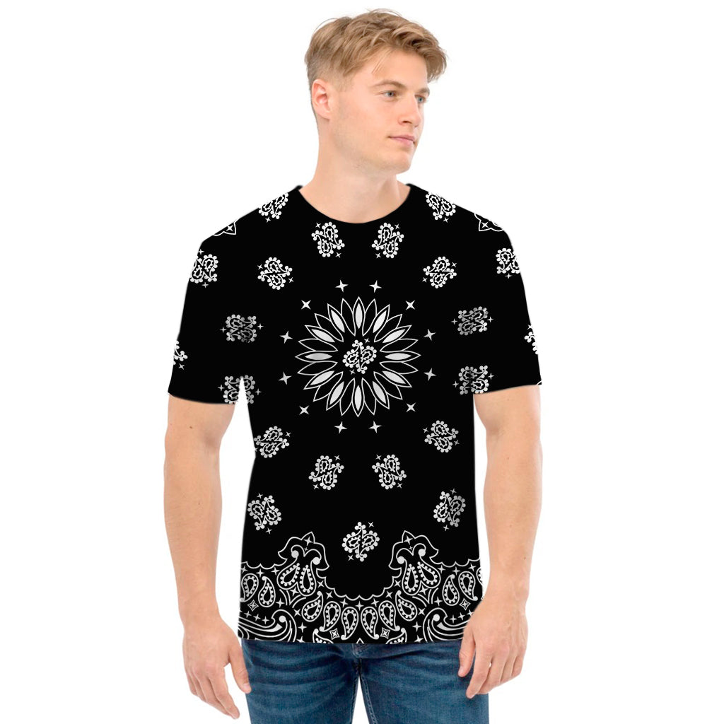 Black Paisley Bandana Print Men's T-Shirt