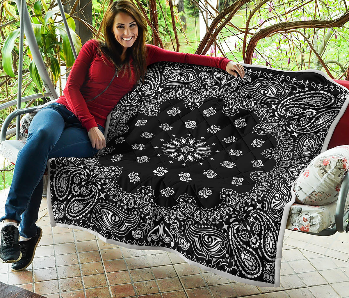 Black Paisley Bandana Print Quilt