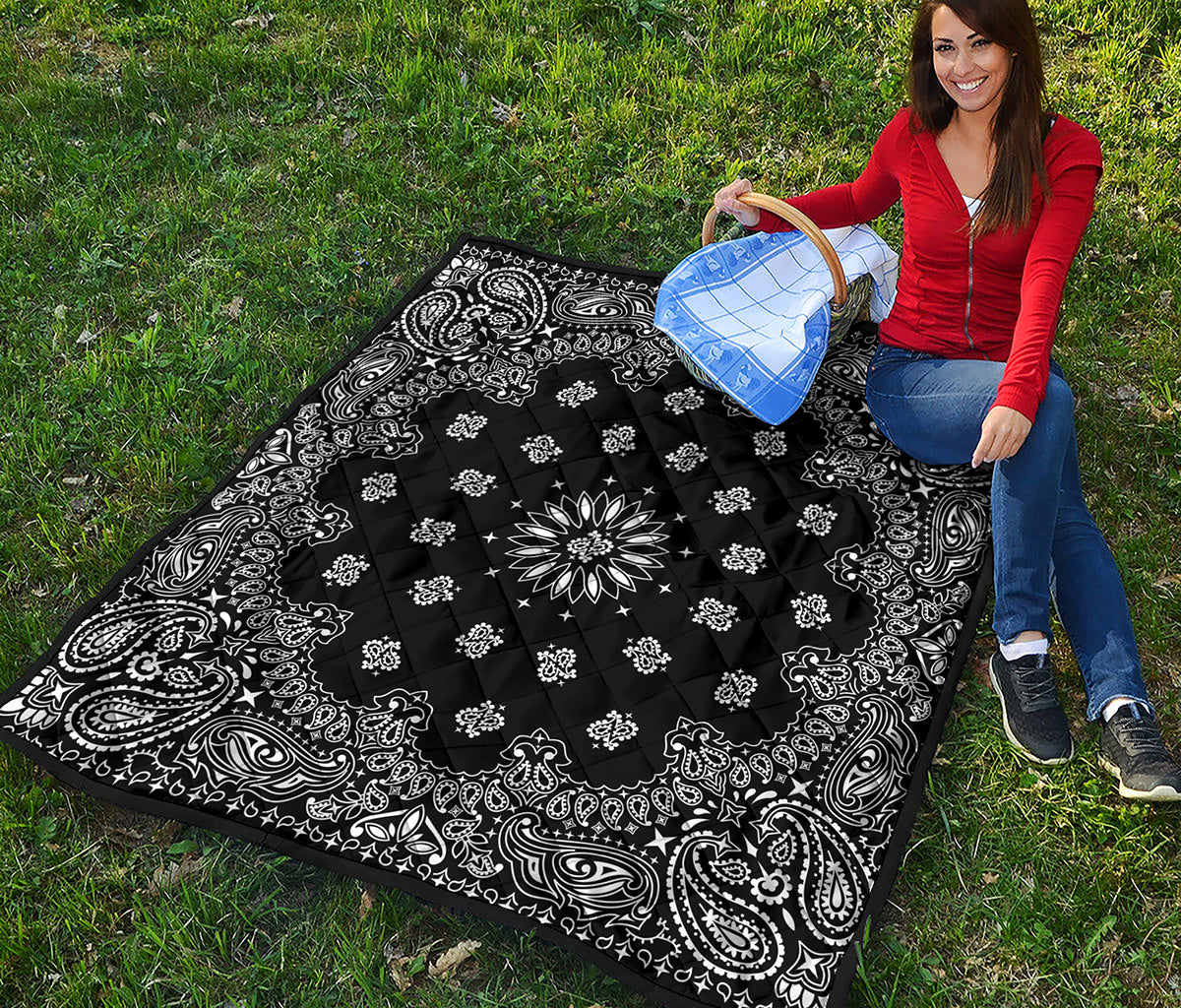 Black Paisley Bandana Print Quilt