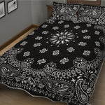 Black Paisley Bandana Print Quilt Bed Set