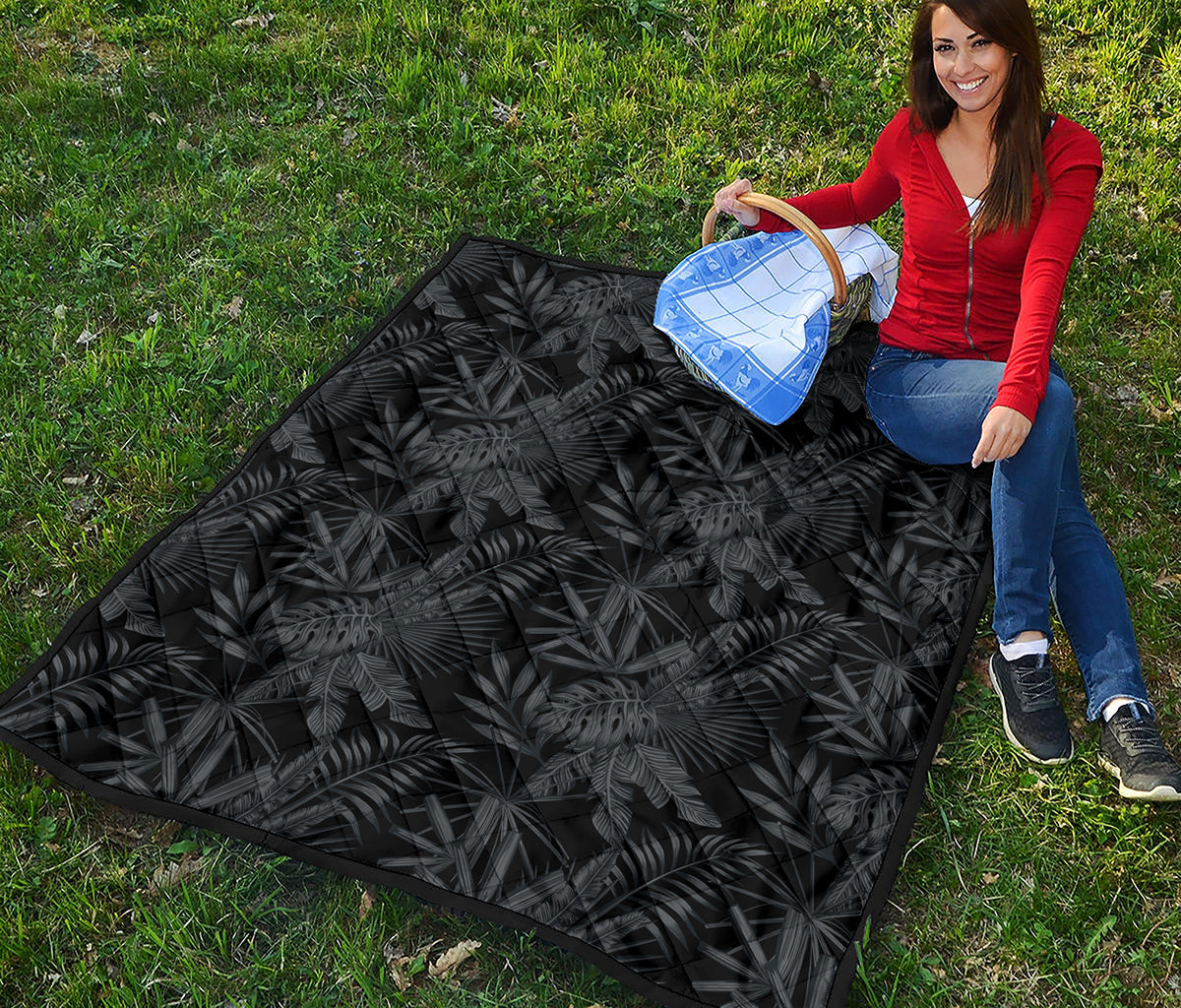 Black Palm Leaf Aloha Pattern Print Quilt