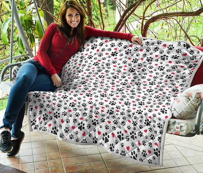 Black Paw And Heart Pattern Print Quilt