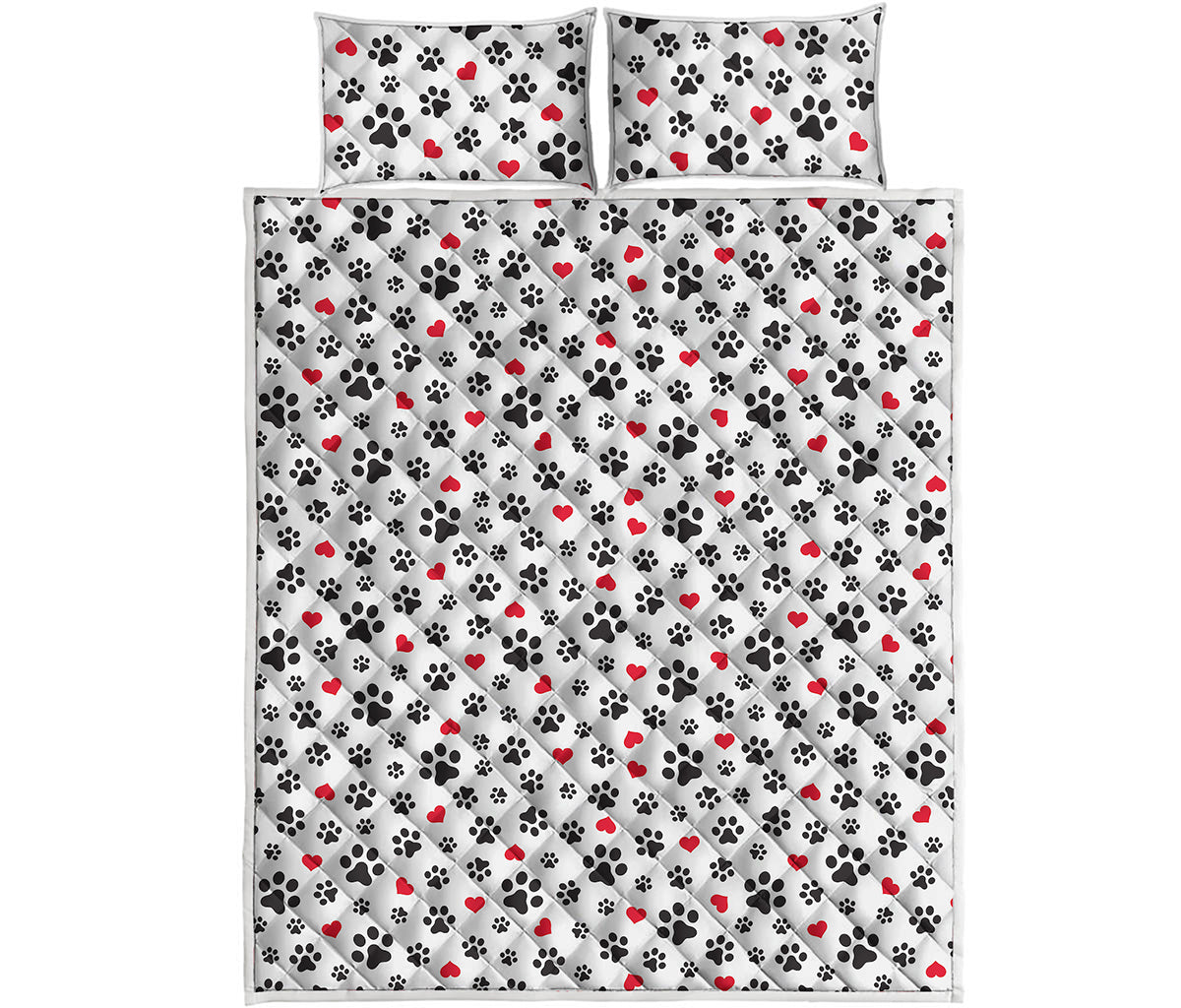 Black Paw And Heart Pattern Print Quilt Bed Set
