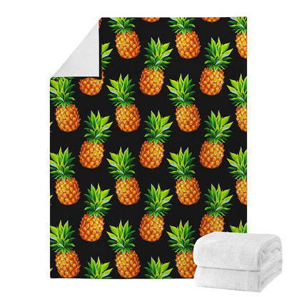 Black Pineapple Pattern Print Blanket