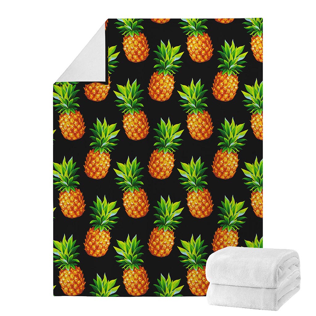 Black Pineapple Pattern Print Blanket