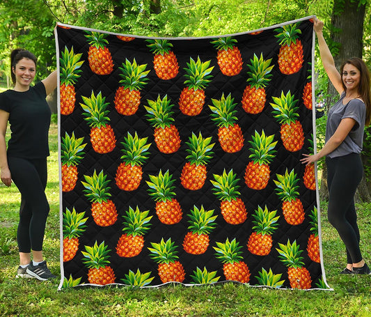 Black Pineapple Pattern Print Quilt