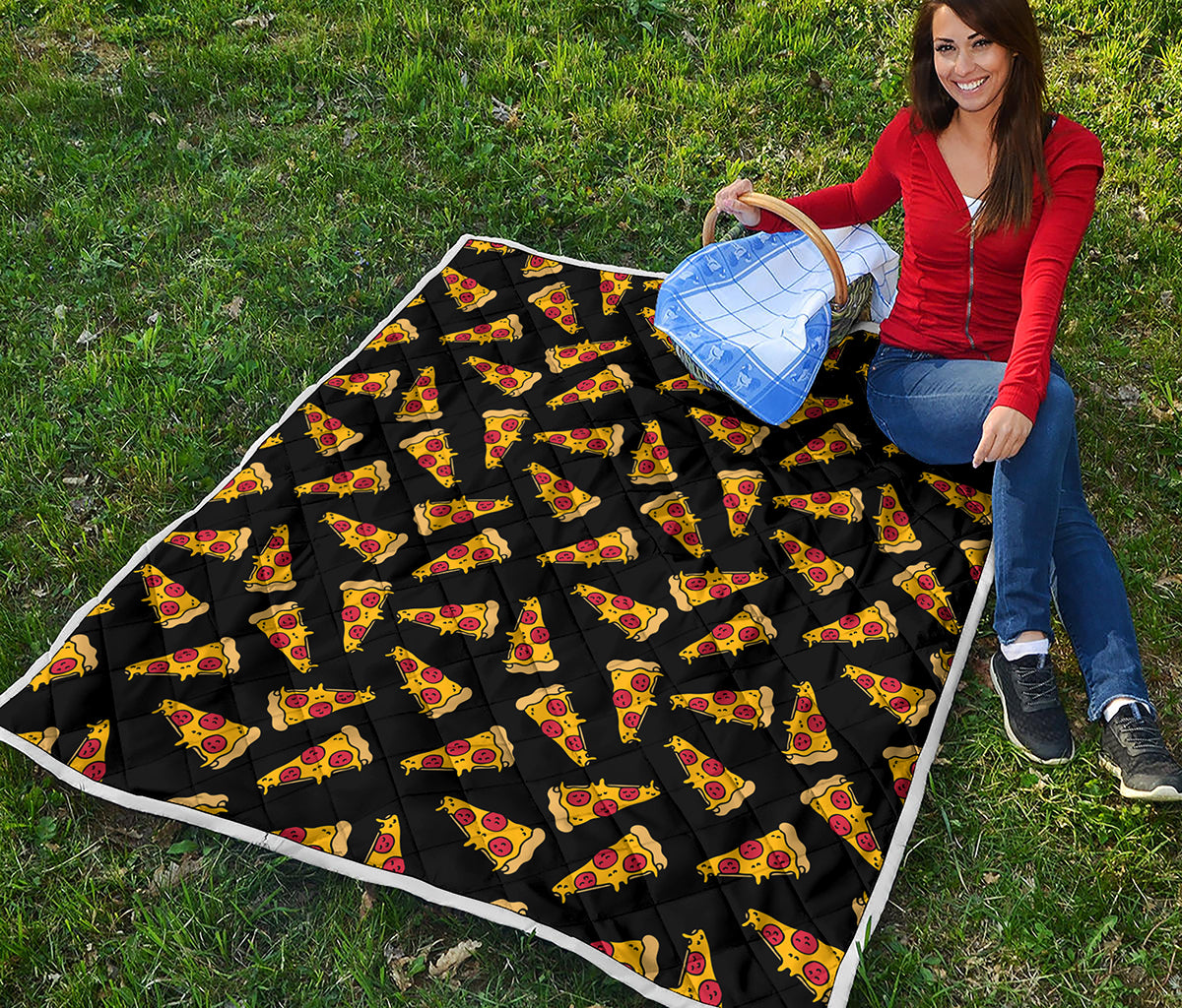 Black Pizza Pattern Print Quilt