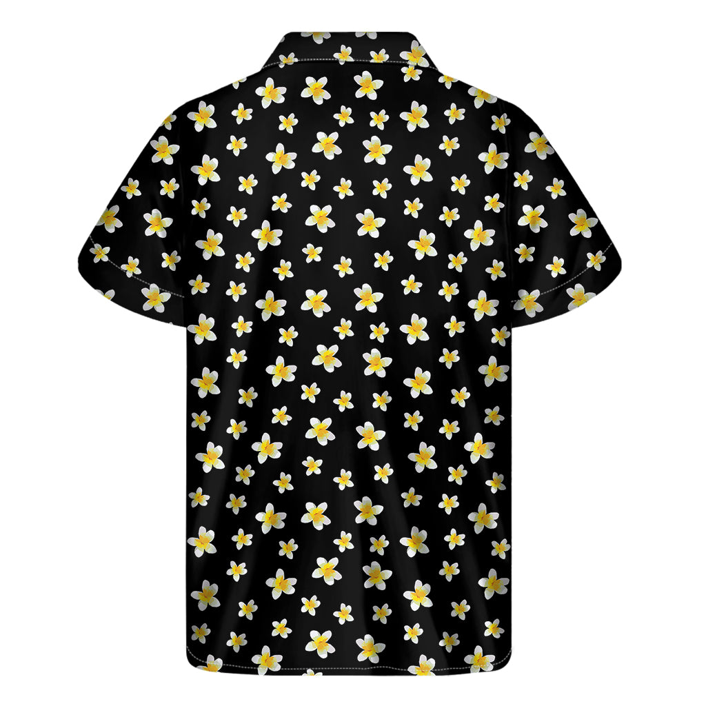 Black Plumeria Flower Pattern Print Men's Short Sleeve Shirt