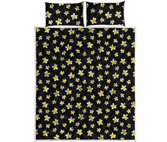 Black Plumeria Flower Pattern Print Quilt Bed Set