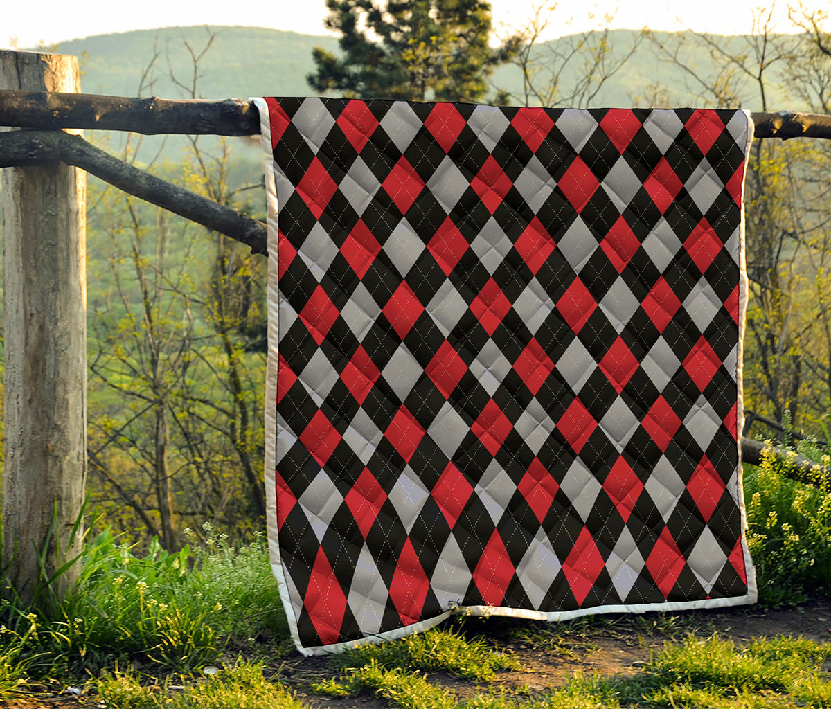 Black Red And Grey Argyle Pattern Print Quilt