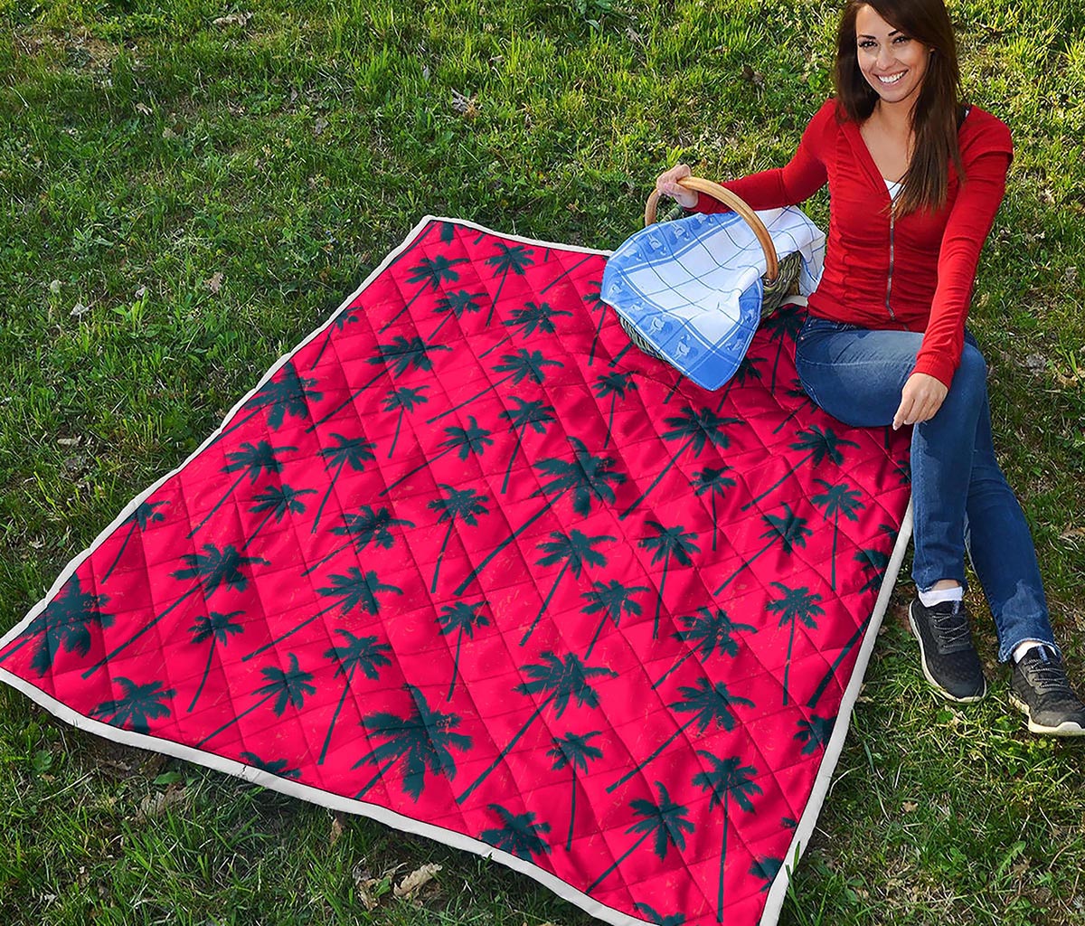 Black Red Palm Tree Pattern Print Quilt