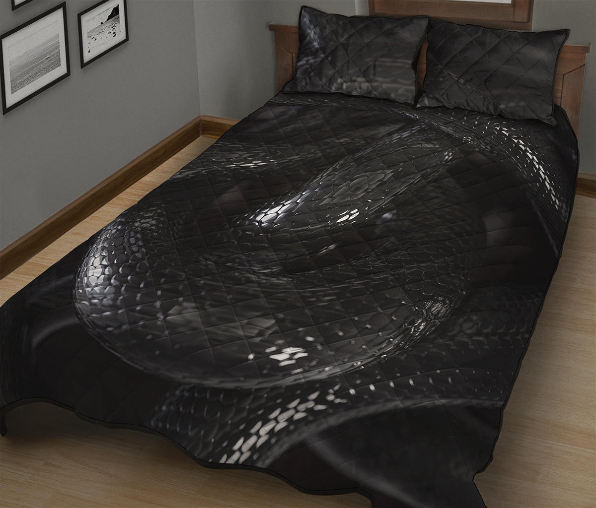 Black Snake Print Quilt Bed Set