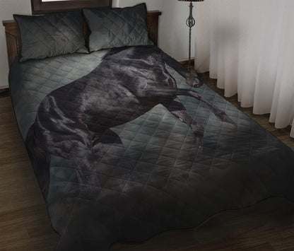 Black Stallion Horse Print Quilt Bed Set
