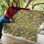 Black Striped Banana Pattern Print Quilt