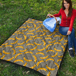 Black Striped Banana Pattern Print Quilt