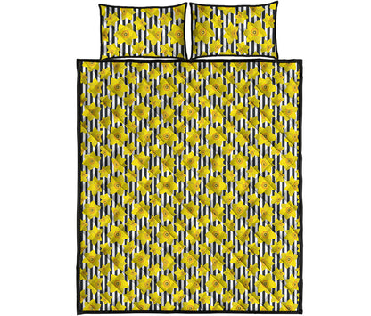 Black Striped Daffodil Pattern Print Quilt Bed Set