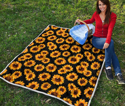Black Sunflower Pattern Print Quilt