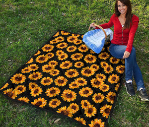 Black Sunflower Pattern Print Quilt