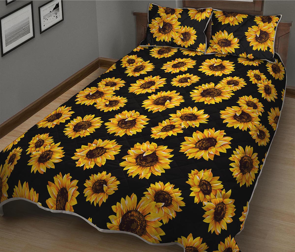 Black Sunflower Pattern Print Quilt Bed Set