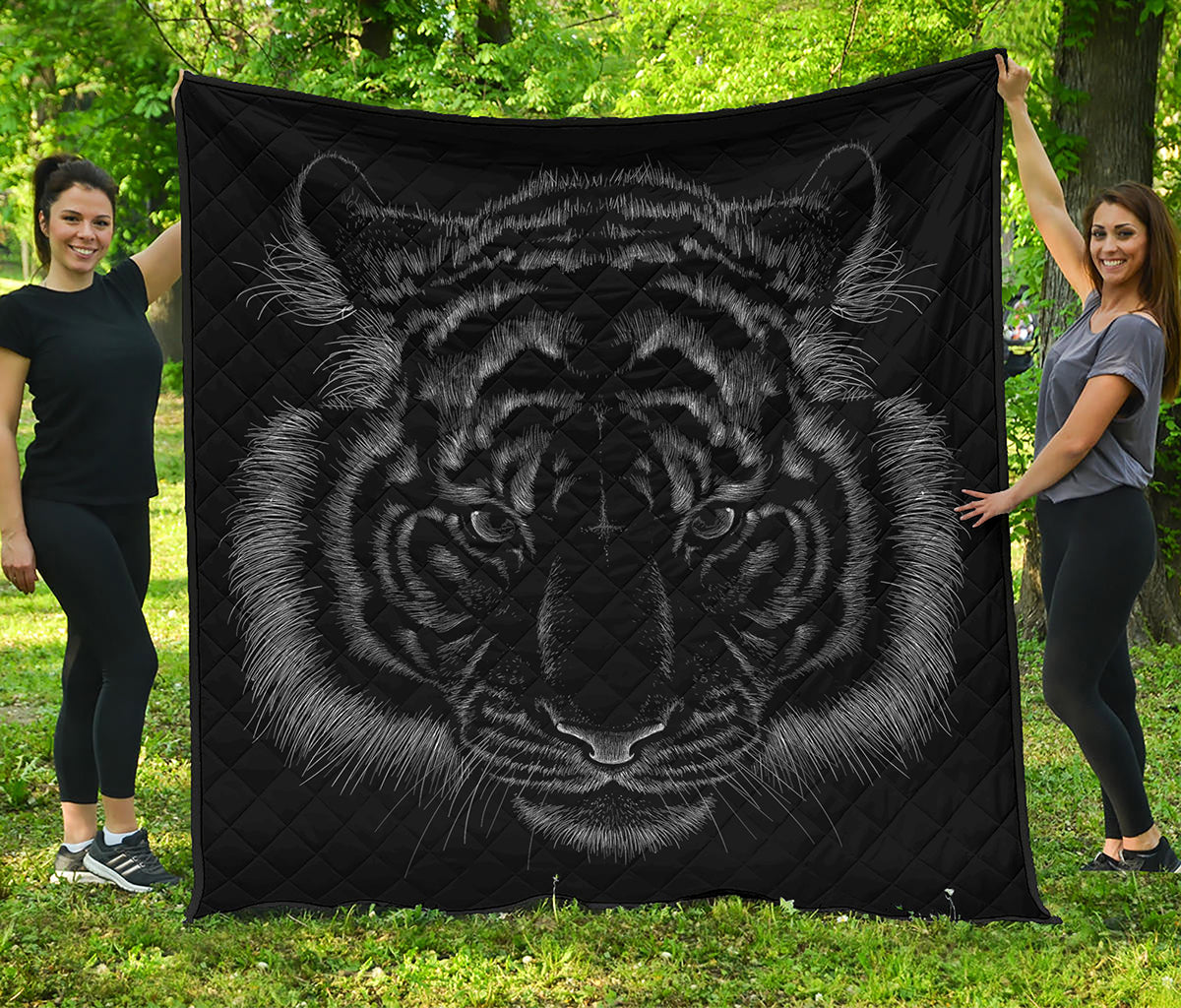 Black Tiger Portrait Print Quilt
