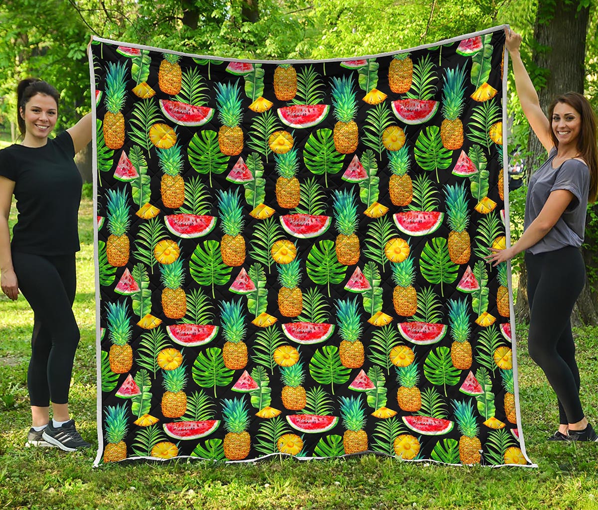 Black Tropical Pineapple Pattern Print Quilt