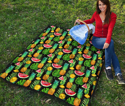 Black Tropical Pineapple Pattern Print Quilt