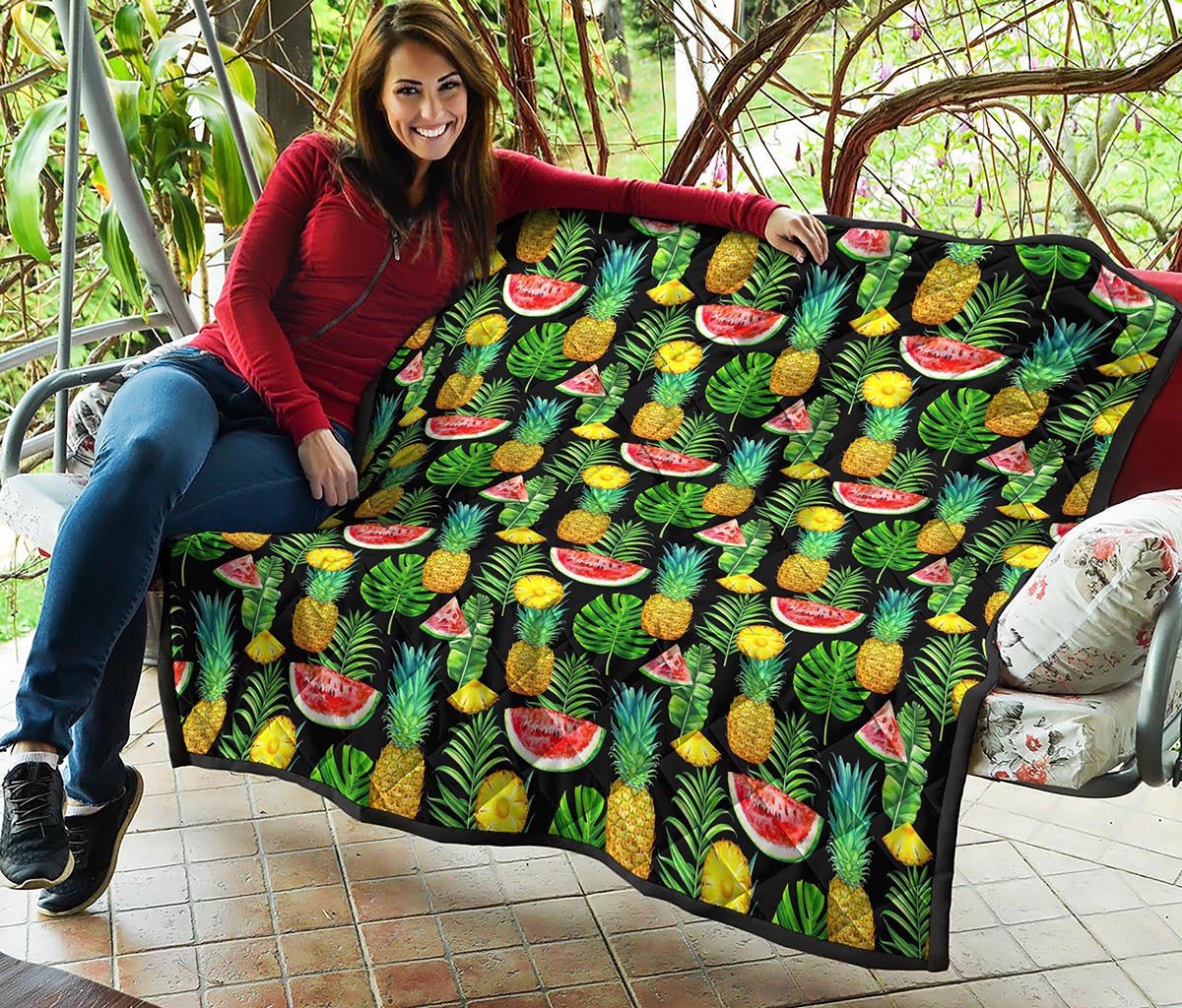 Black Tropical Pineapple Pattern Print Quilt