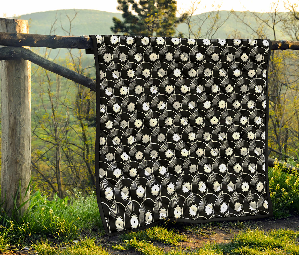 Black Vinyl Record Pattern Print Quilt